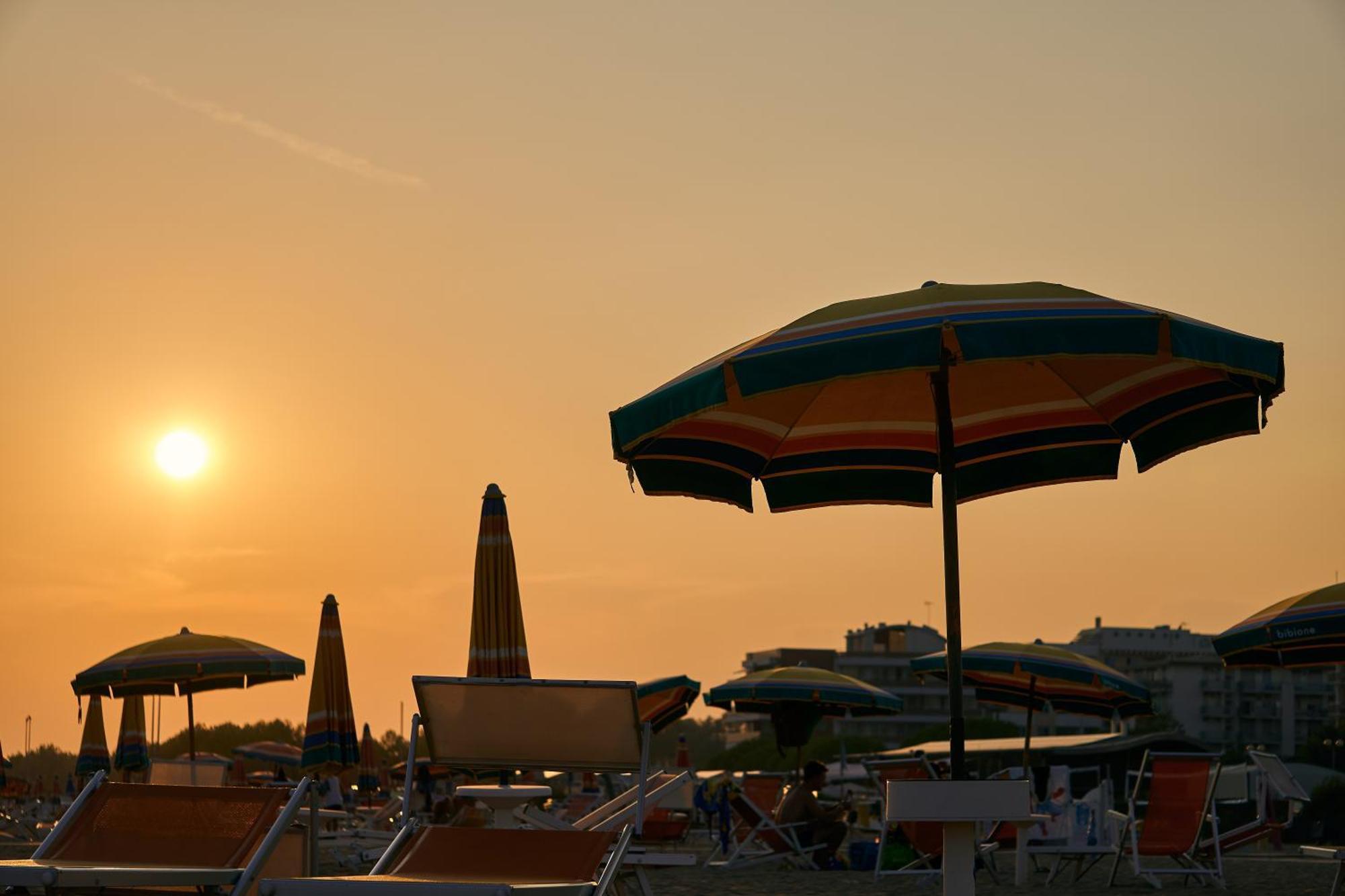 Nice Apartment With Terrace Next To The Sea Bibione Exteriör bild